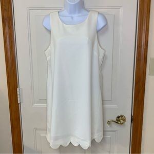 Monteau White Dress scalloped hem size M